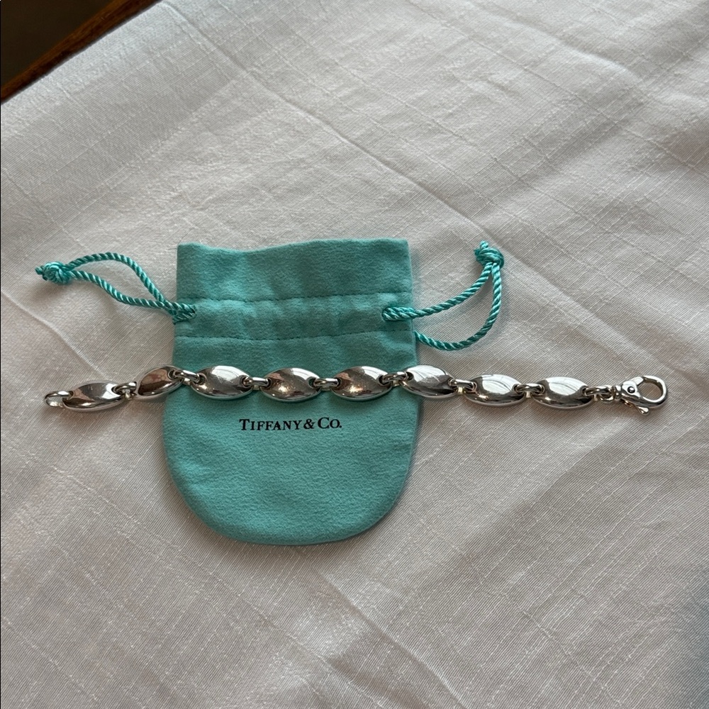 Tiffany and Co Sterling Silver Oval Pebble link bracelet